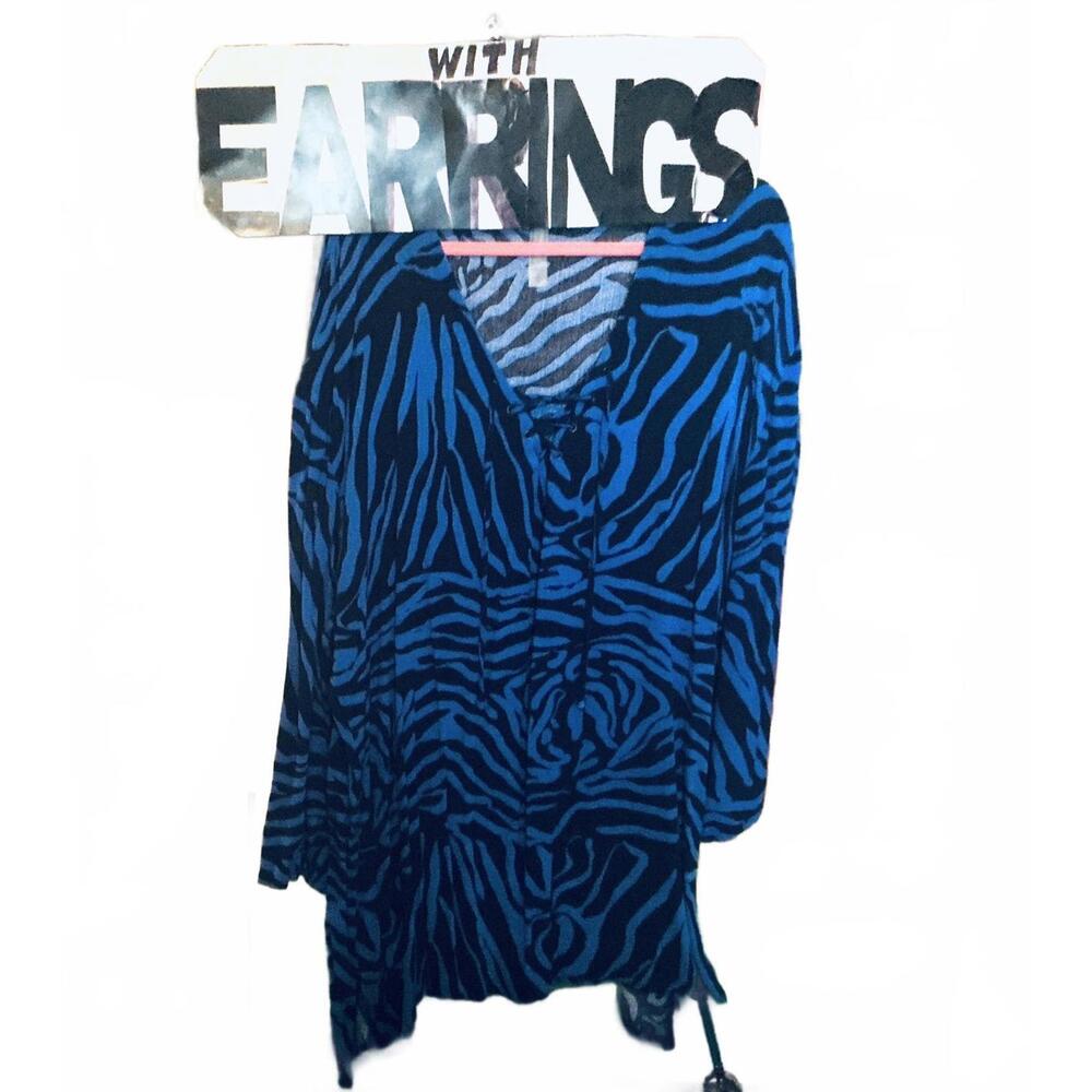 3X Tiger Blue Top & Heart Earrings o3126
